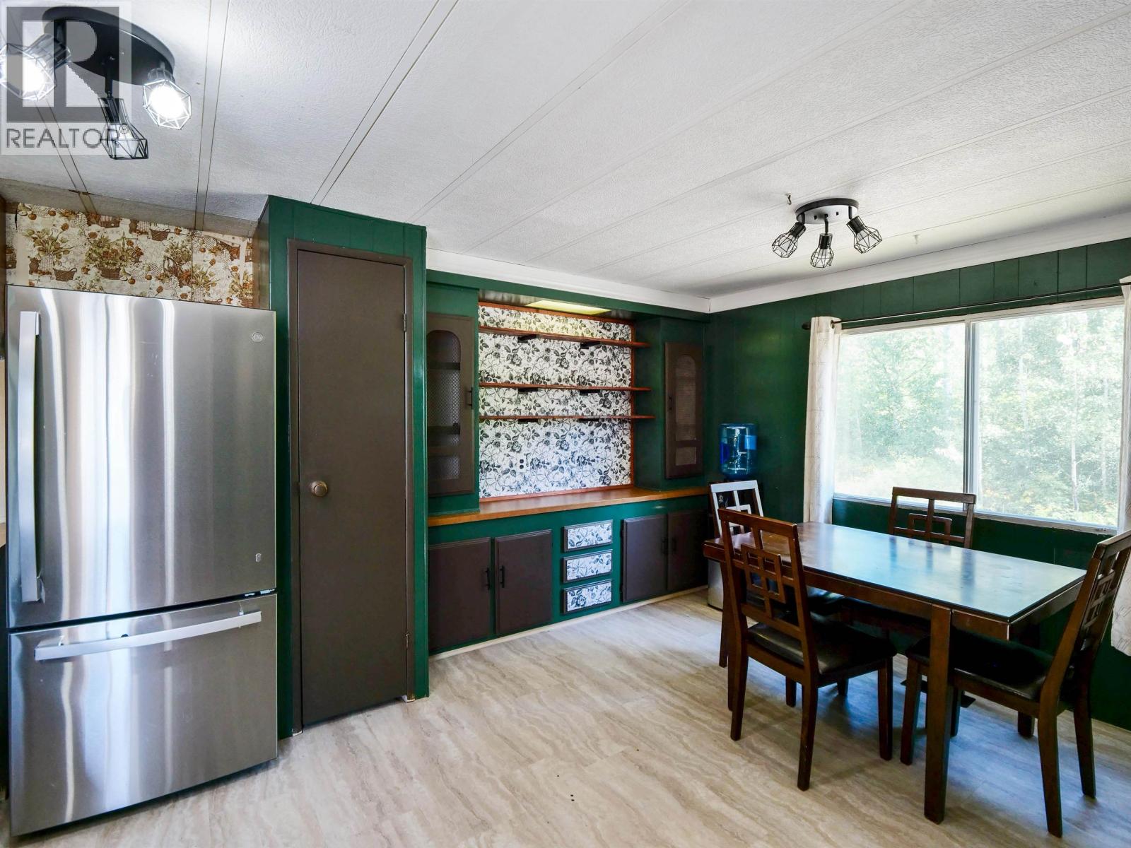 #2 325 SKYLINE ROAD - 21