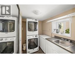 129 Moss St, Victoria, BC V8V4M2 Photo 33