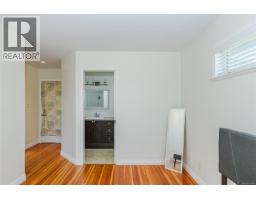 Entrance - 129 Moss St, Victoria, BC V8V4M2 Photo 18