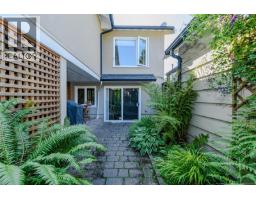 129 Moss St, Victoria, BC V8V4M2 Photo 32