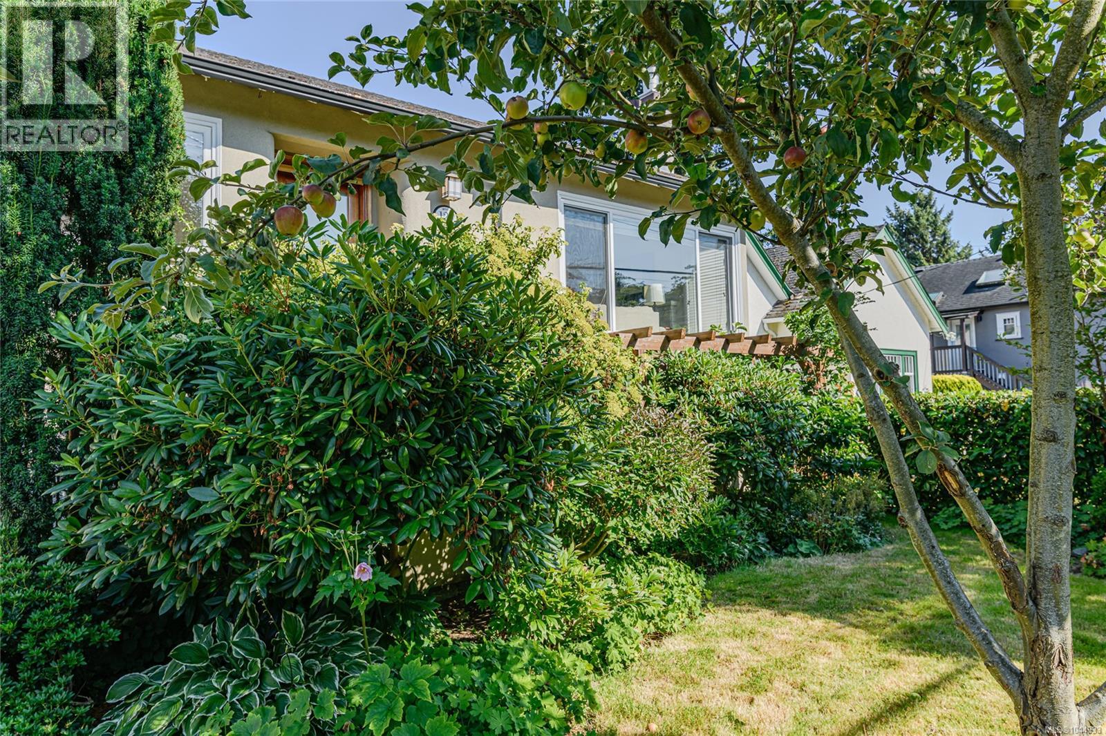 129 Moss St - 2