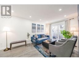 12 Lace Fern Way, Toronto, ON M2J4L9 Photo 10