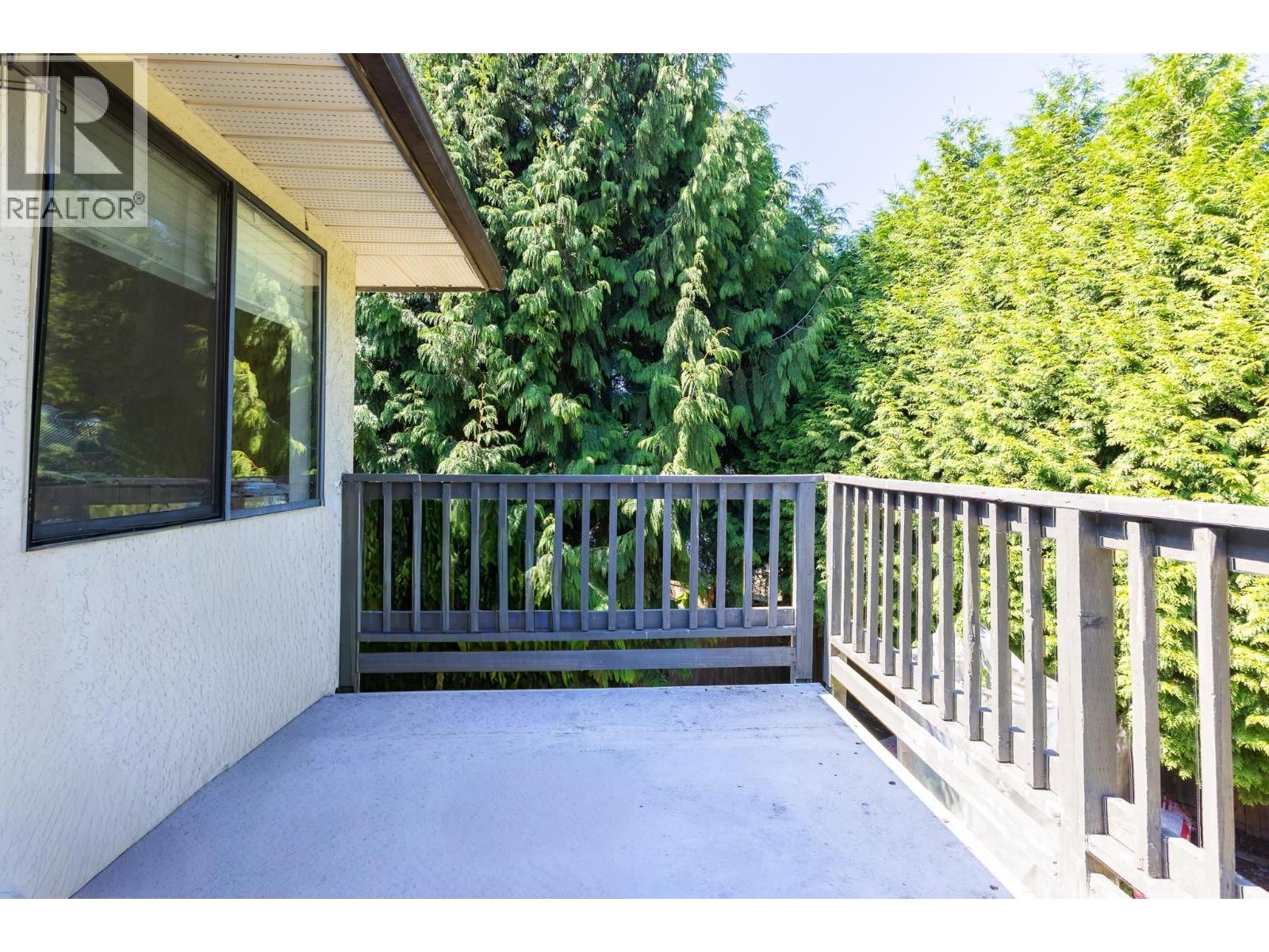 976 HOSMER COURT, Coquitlam — photo 2