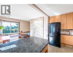 4902 Laurel Avenue, Sechelt, BC V7Z0B7 Photo 11