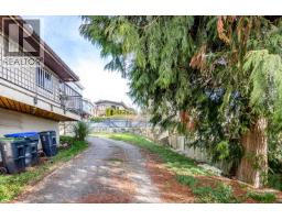 4902 Laurel Avenue, Sechelt, BC V7Z0B7 Photo 22