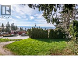 4902 Laurel Avenue, Sechelt, BC V7Z0B7 Photo 24