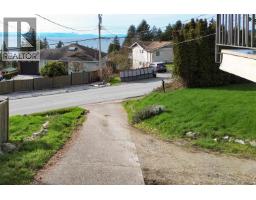4902 Laurel Avenue, Sechelt, BC V7Z0B7 Photo 36