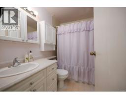 7289 Dow Avenue, Burnaby, BC V5J3X3 Photo 18