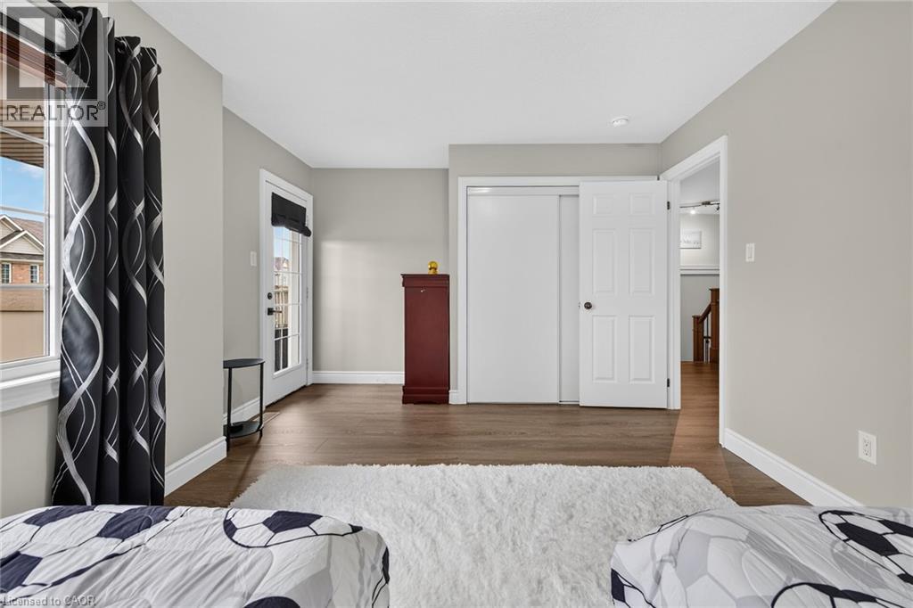 127 COOK Street - 30