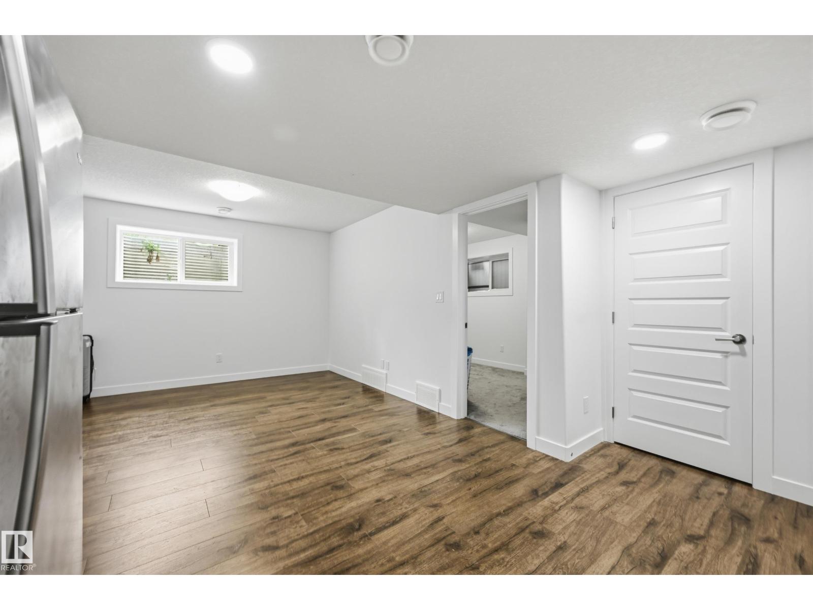 7258 CHIVERS PL SW - Image 37