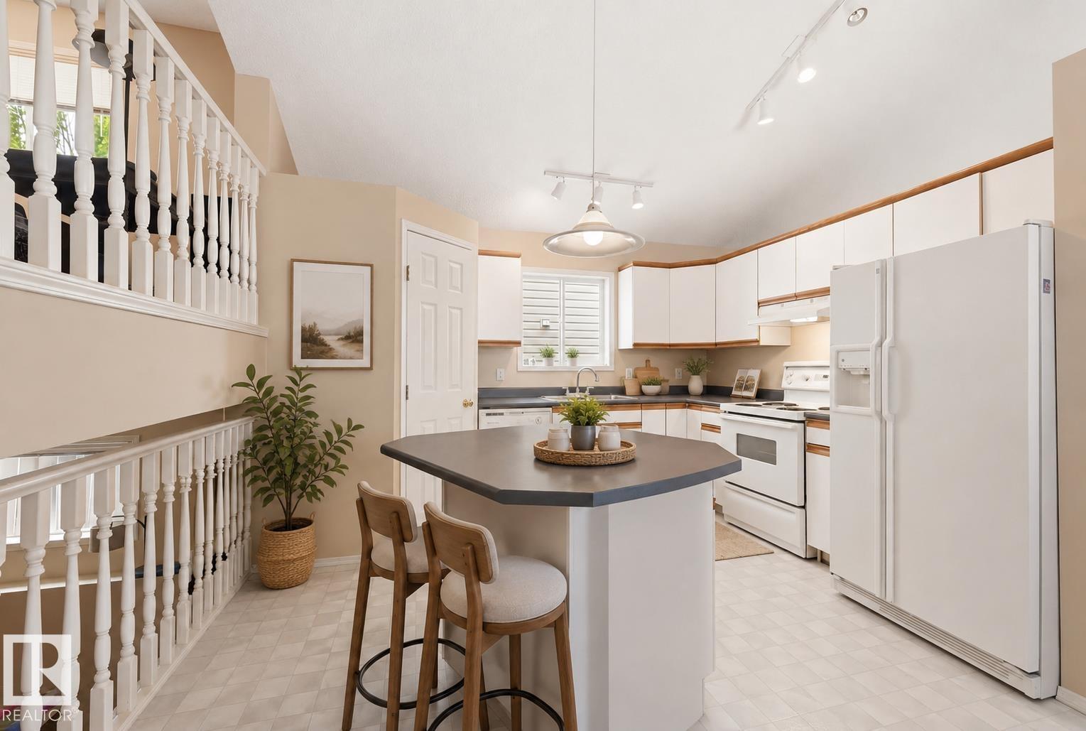 2050 TANNER WD NW - 5