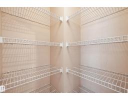2050 Tanner Wd Nw, Edmonton, AB T6R2R4 Photo 9