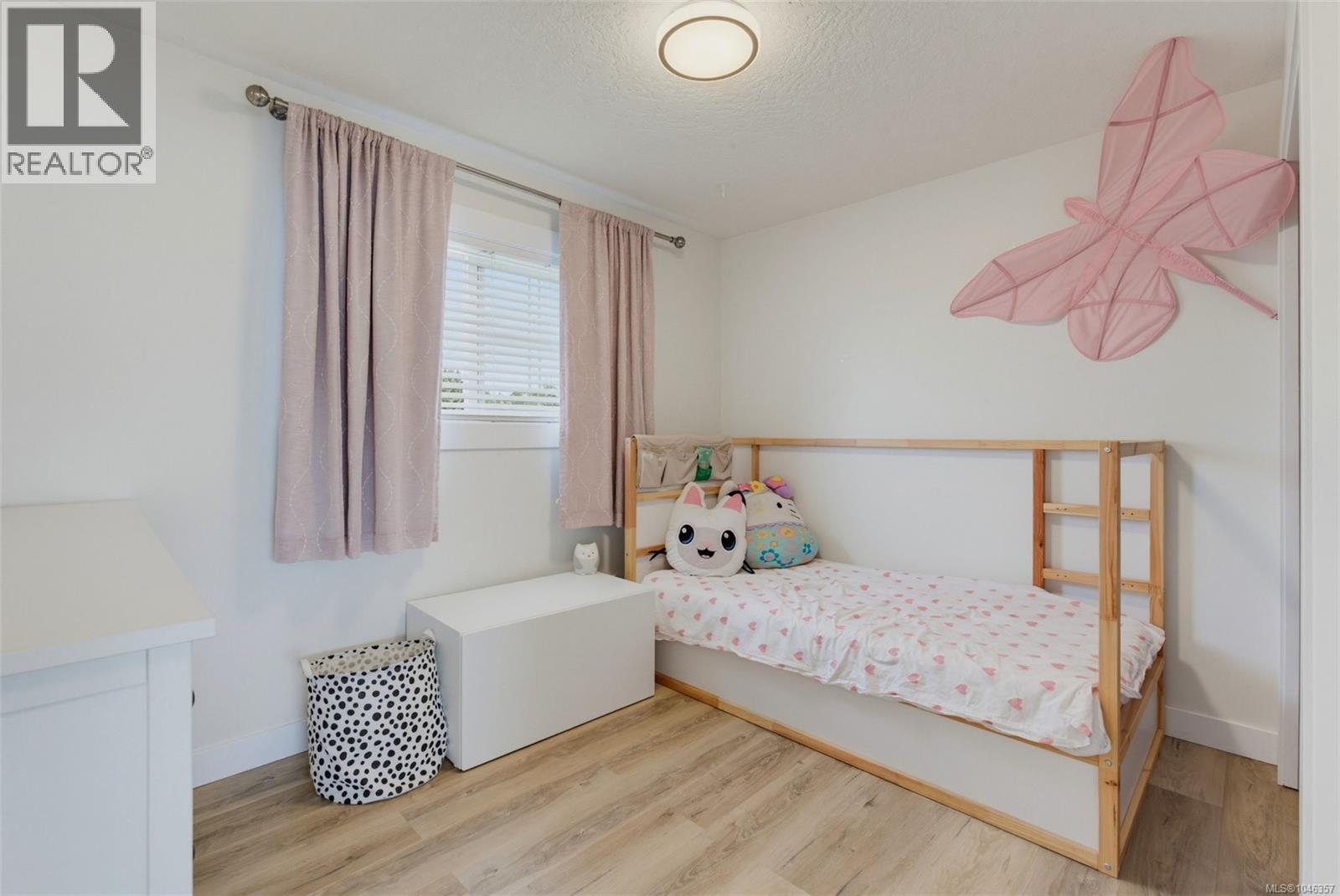 #9 2115 Amelia Ave - 32