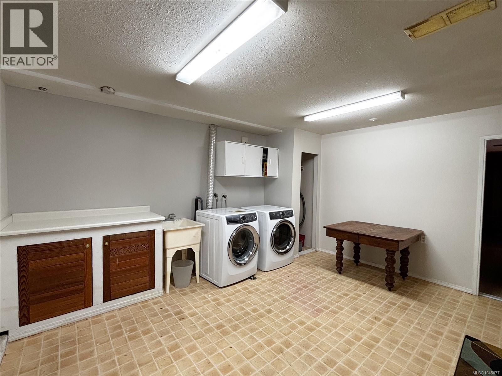 352 Nootka Dr - 22