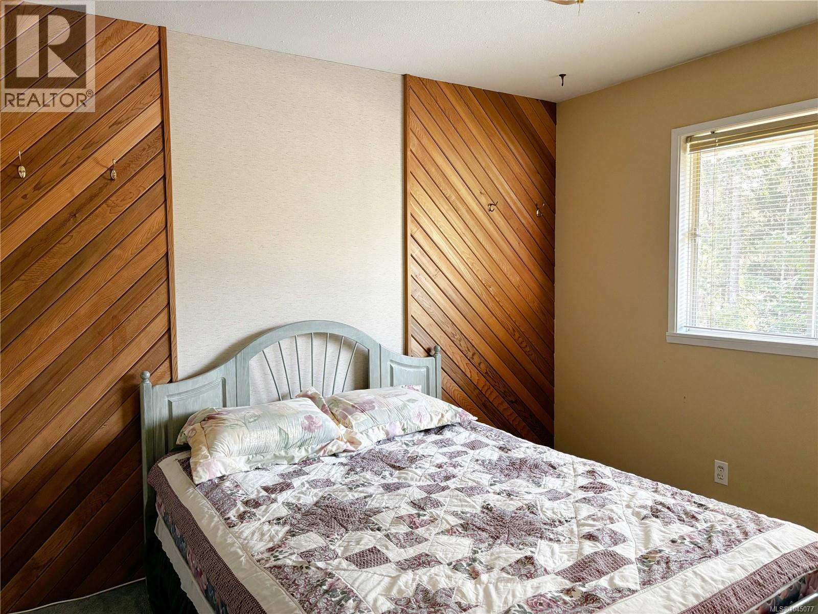 352 Nootka Dr - 8