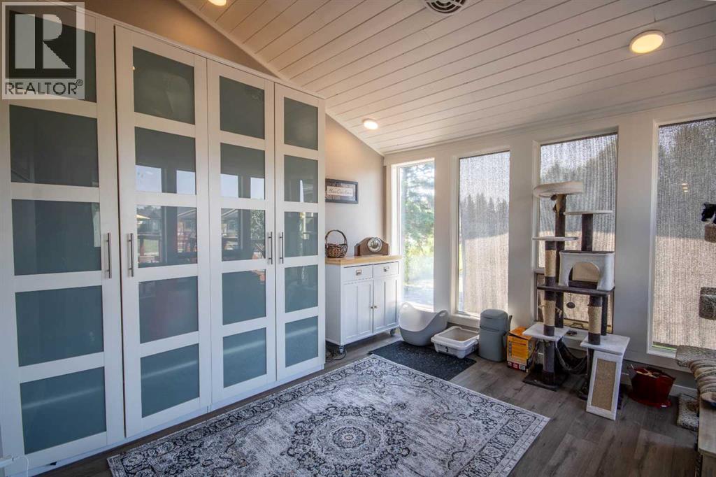 550 4 Avenue SW - Image 15