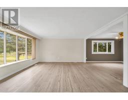 18580 Dufferin Street, King, ON L3Y4V9 Photo 11