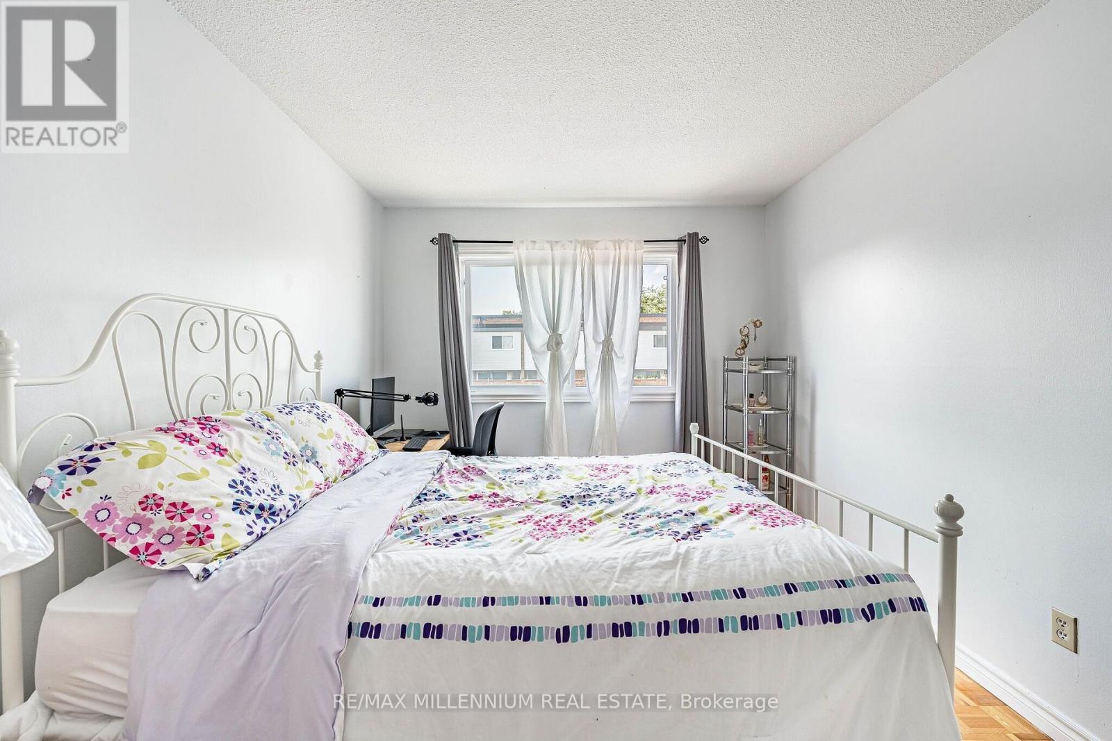 301 MILESTONE CRESCENT - 29