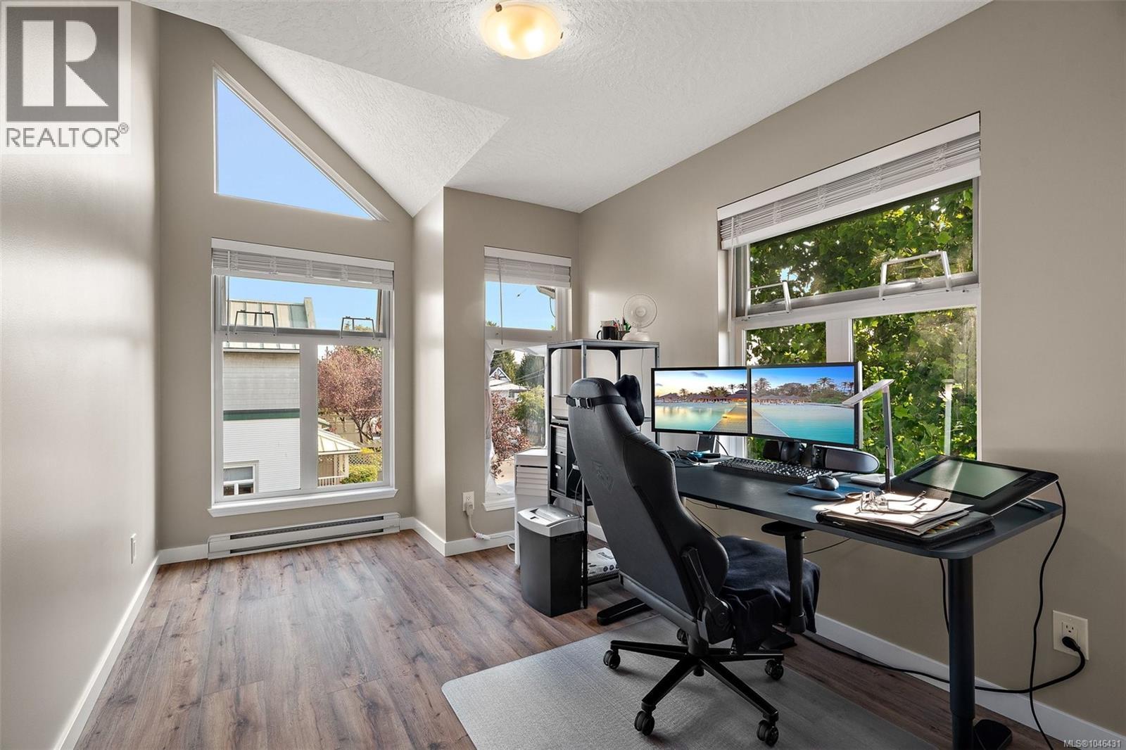 234 Gorge Rd E - 26