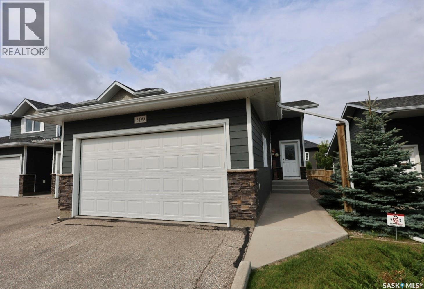 309 1851 Pederson DRIVE, Prince Albert — photo 2