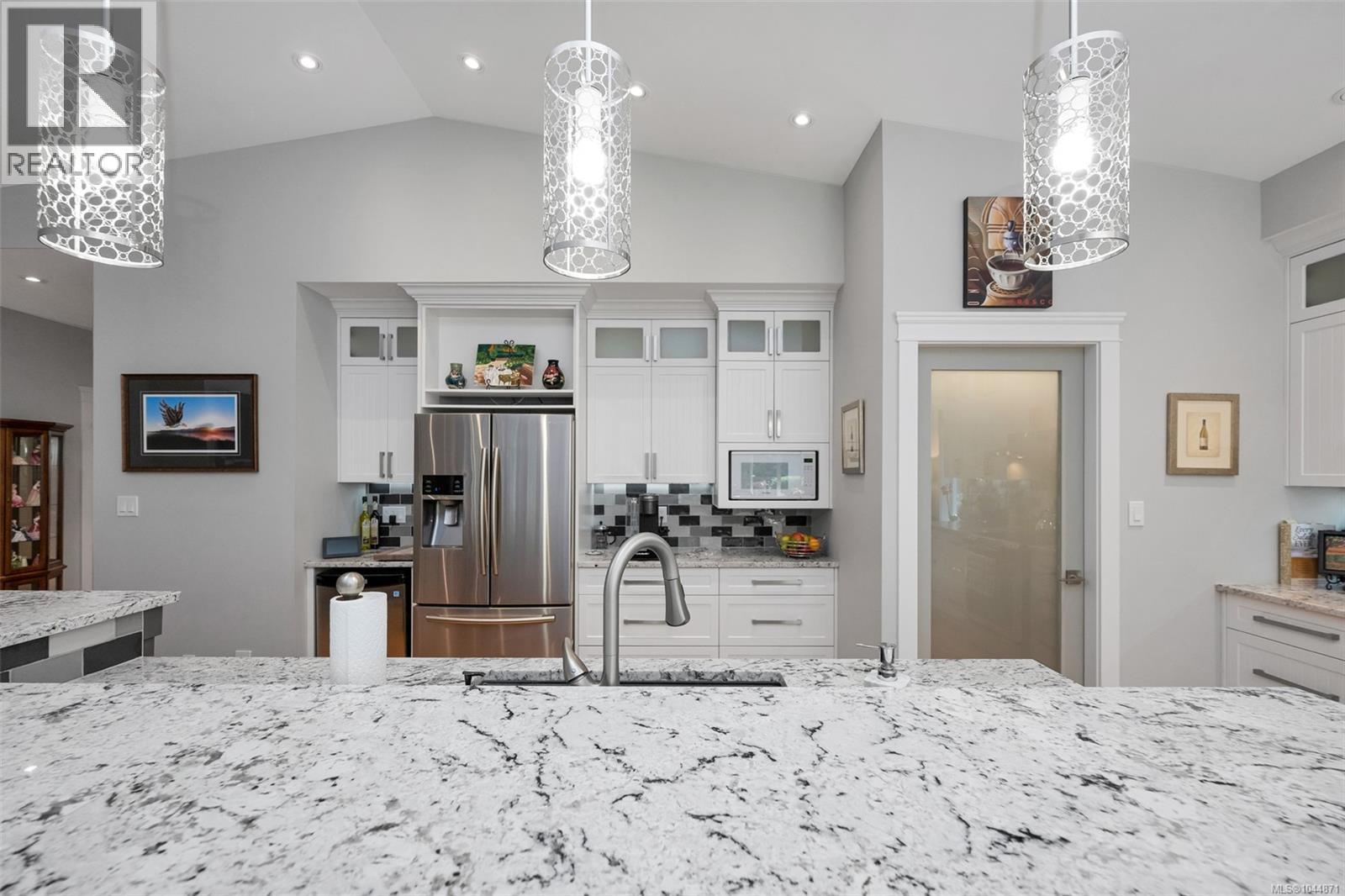 2499 Blairgowrie Rd - 28