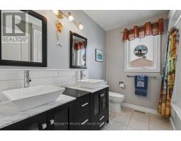 Bathroom - 32 Rochelle Drive, Ottawa, ON K0A2Z0 Photo 17