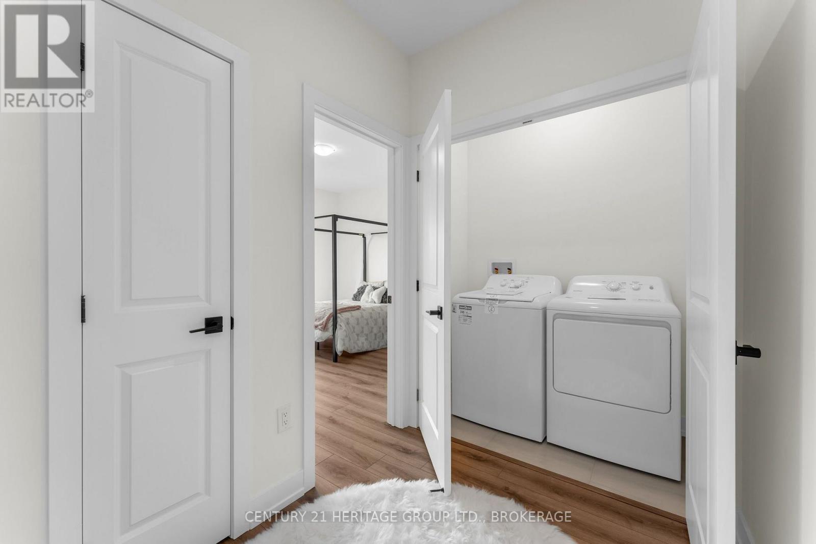 60 DUSENBURY DRIVE - Image 10