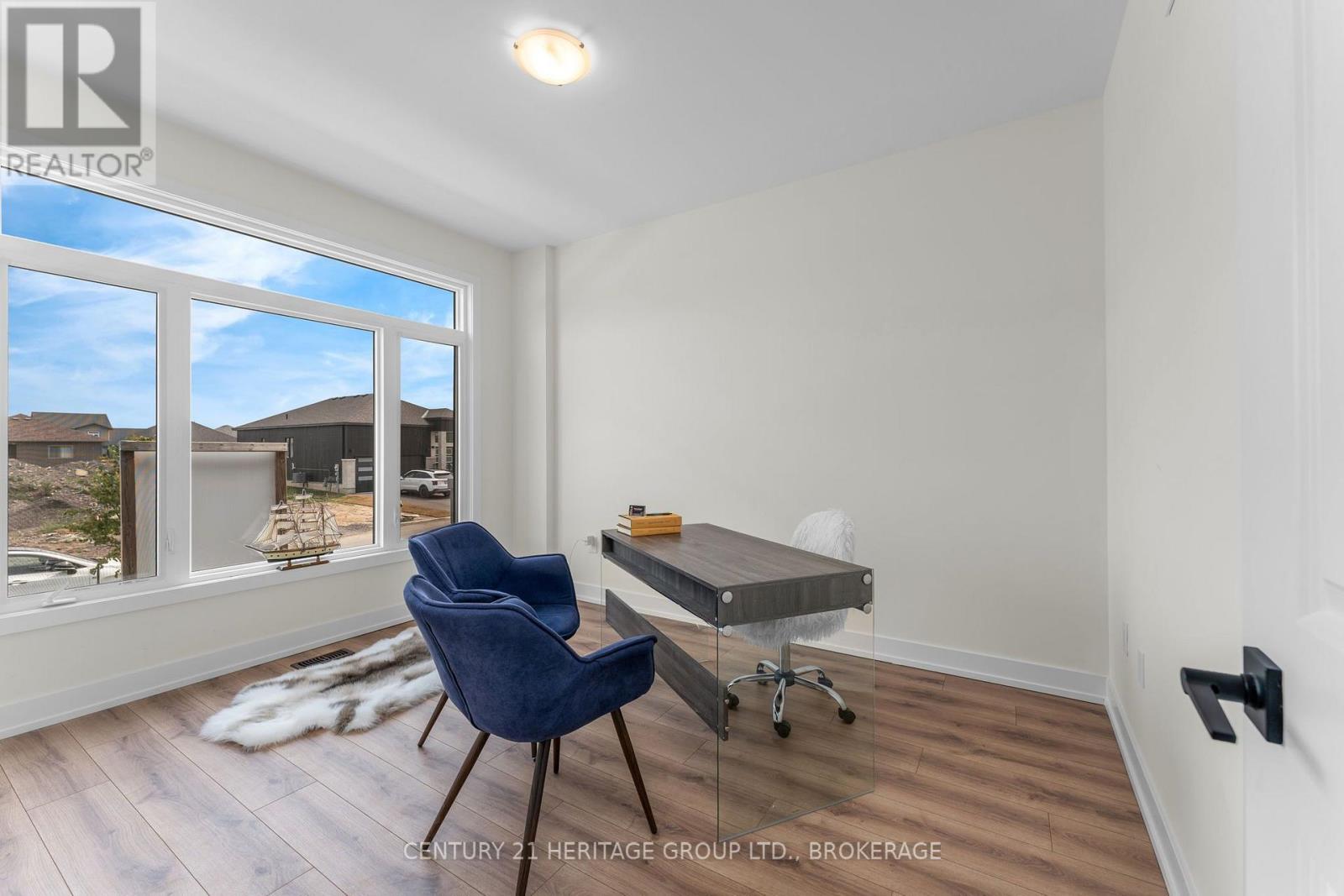 60 DUSENBURY DRIVE - Image 14