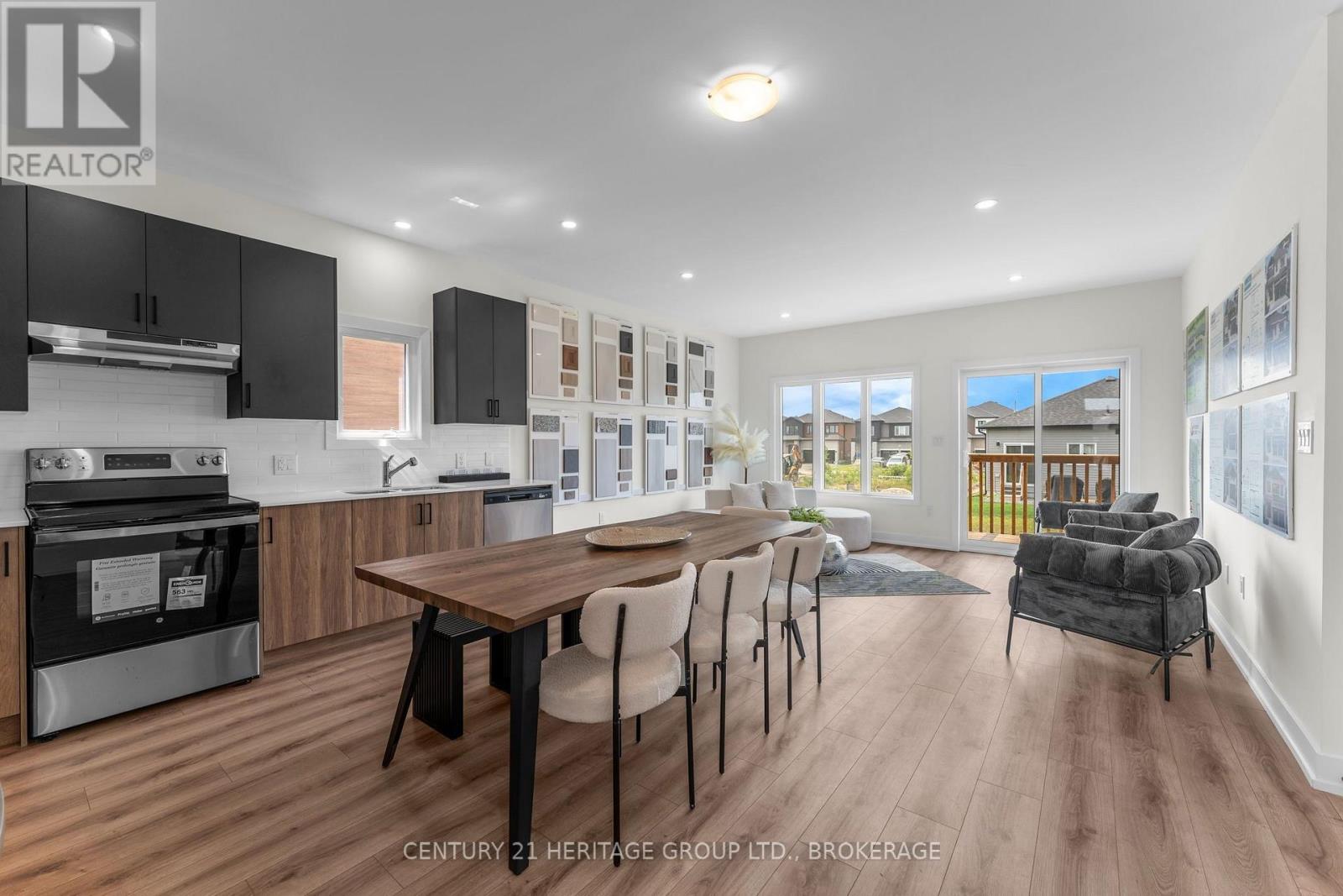 60 DUSENBURY DRIVE - Image 19