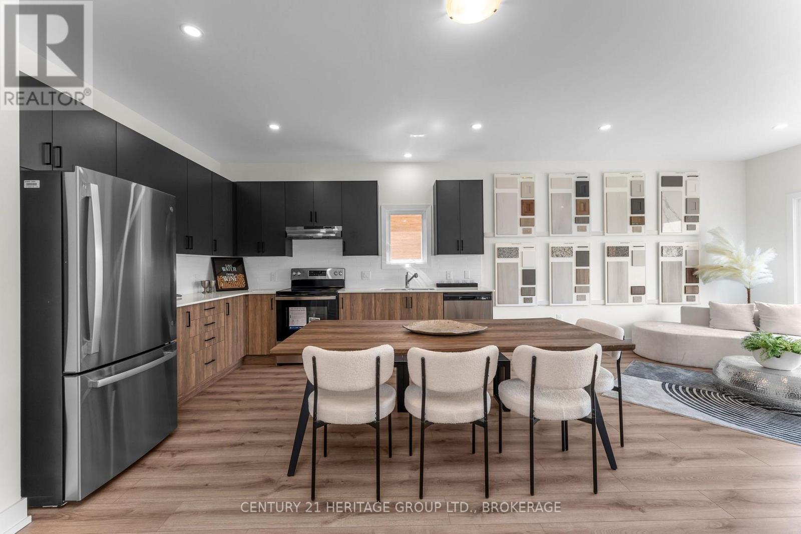60 DUSENBURY DRIVE - Image 20