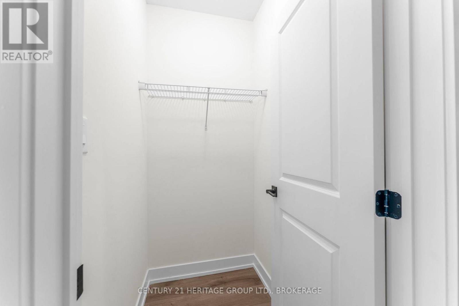 60 DUSENBURY DRIVE - Image 40