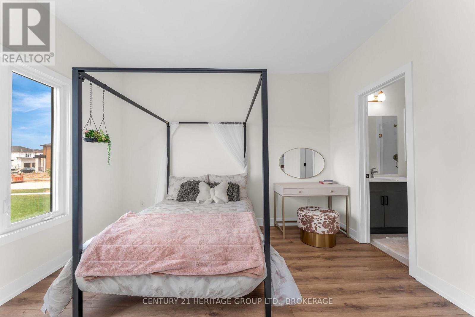 60 DUSENBURY DRIVE - Image 6