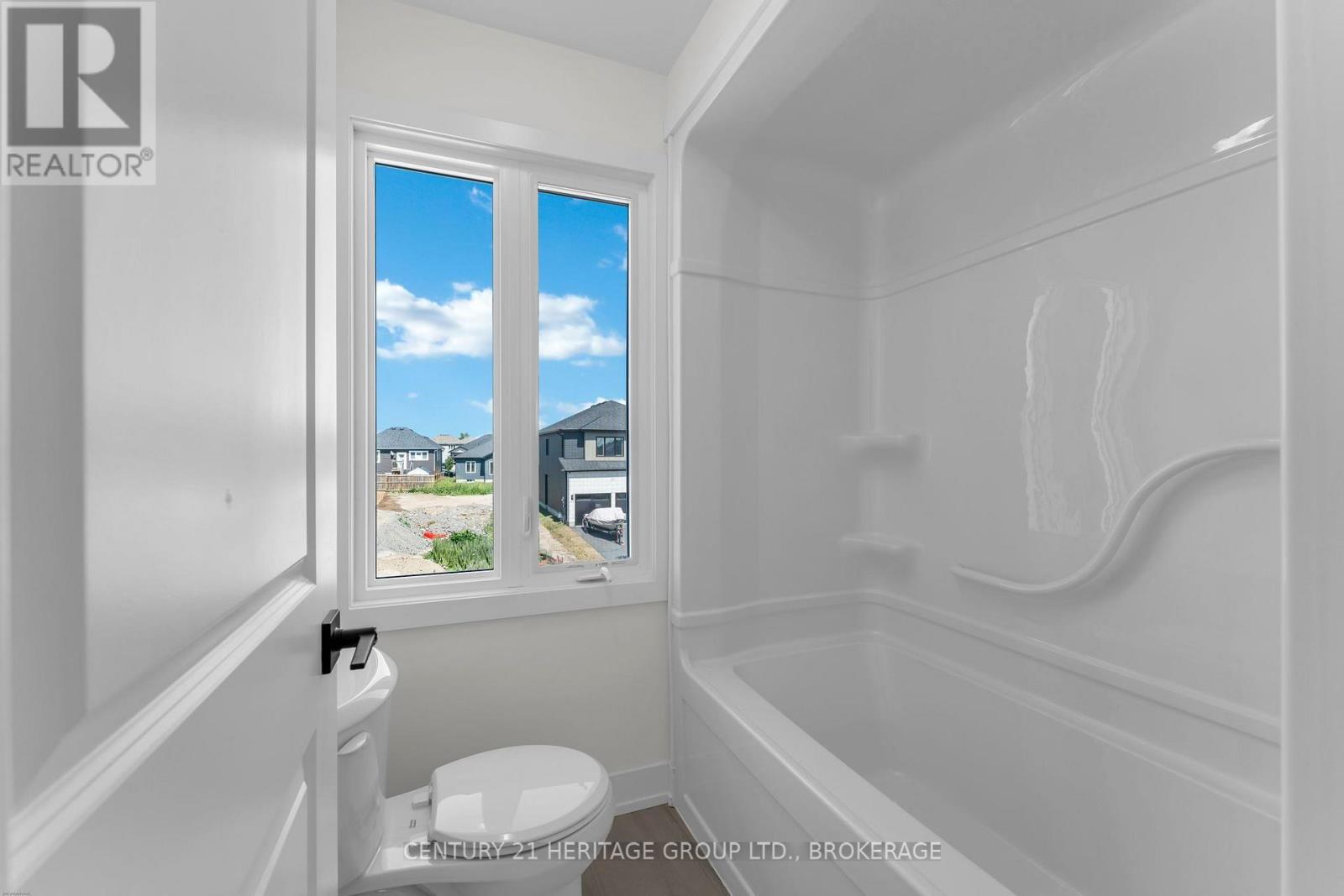 75 CREIGHTON DRIVE - Image 25