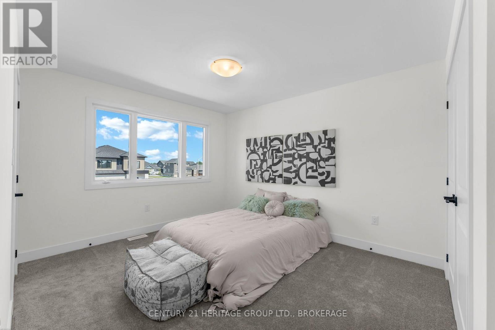 75 CREIGHTON DRIVE - Image 27
