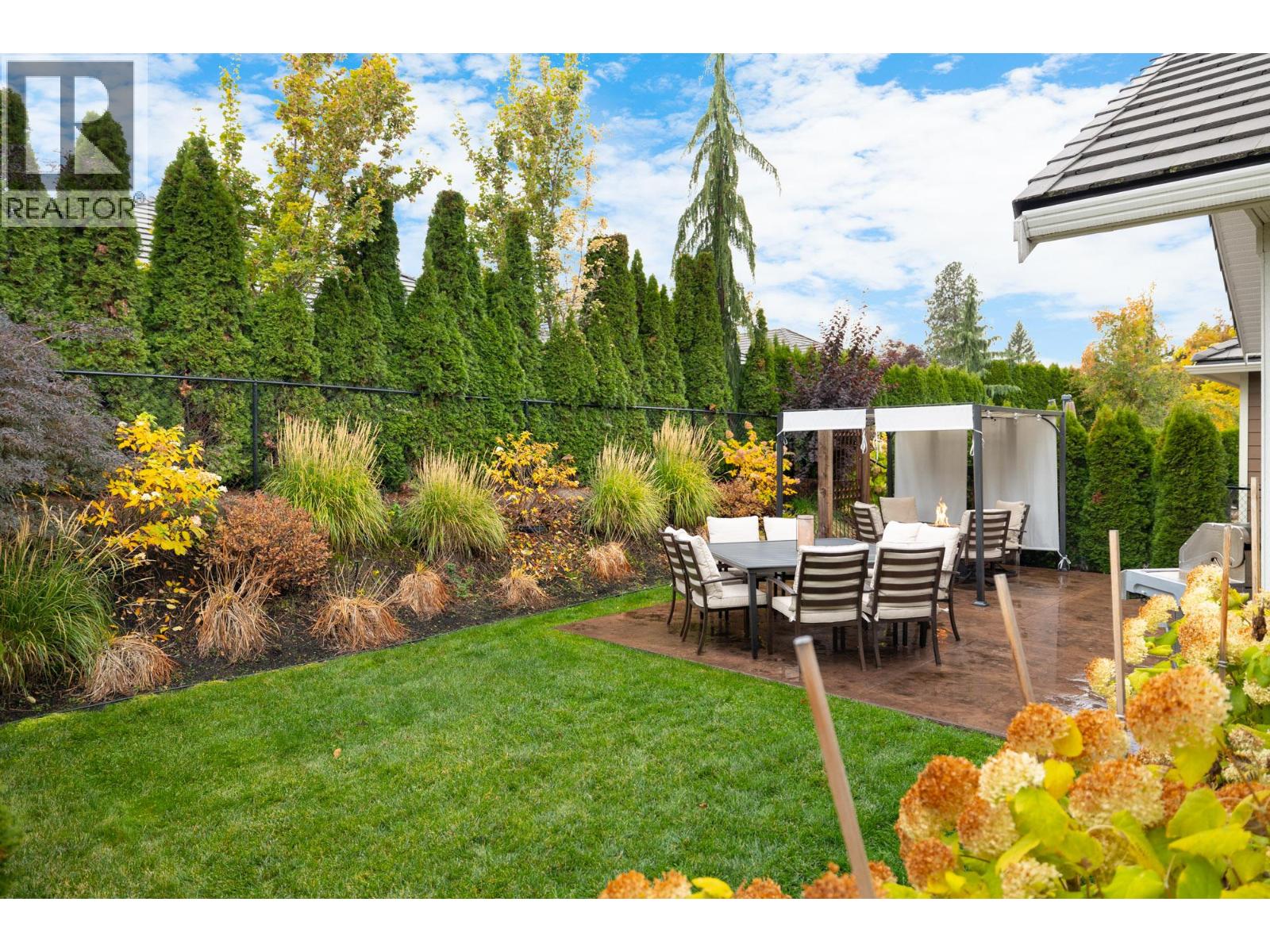 #114 4450 Gordon Drive - Image 16