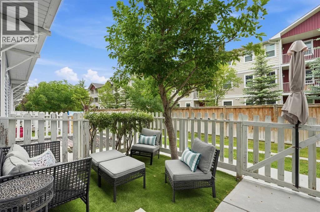 17 Stonehouse Crescent NW - 3