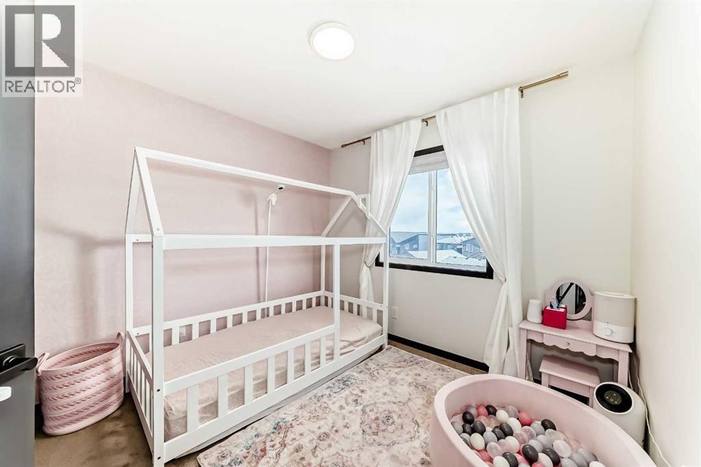 36 Howse Heights NE - Image 23
