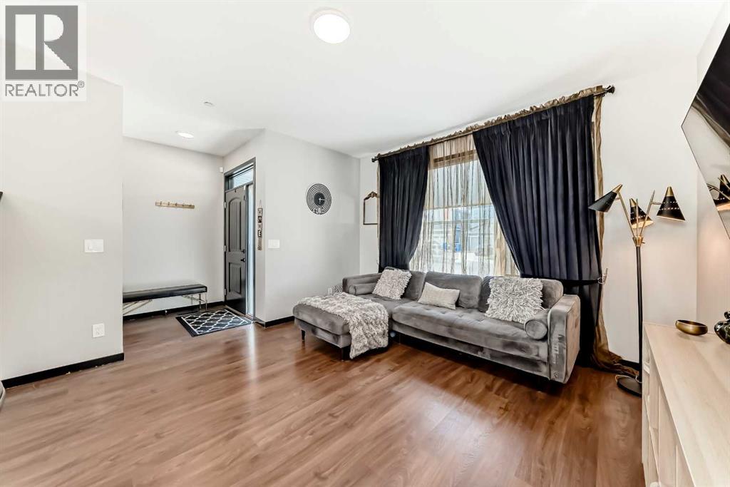 36 Howse Heights NE - Image 13