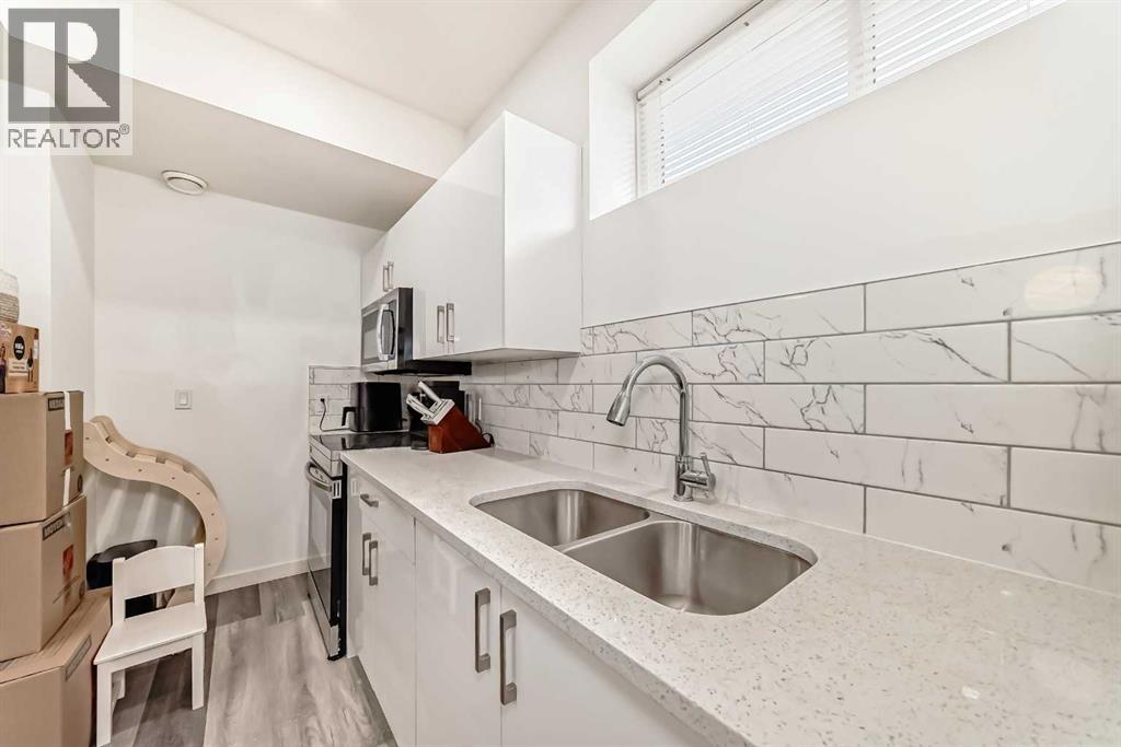 36 Howse Heights NE - 32
