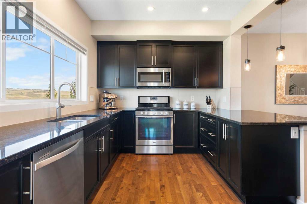 734 River Heights Crescent - 15