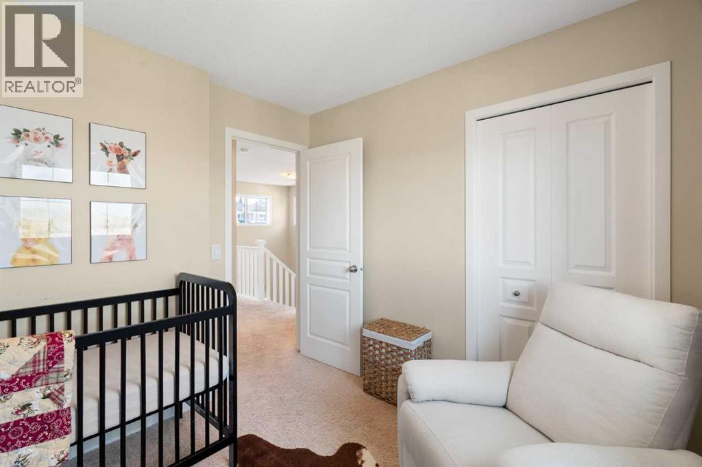 734 River Heights Crescent - 29