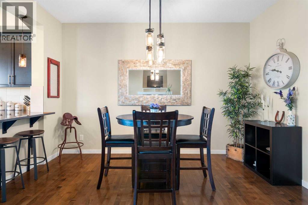 734 River Heights Crescent - 10