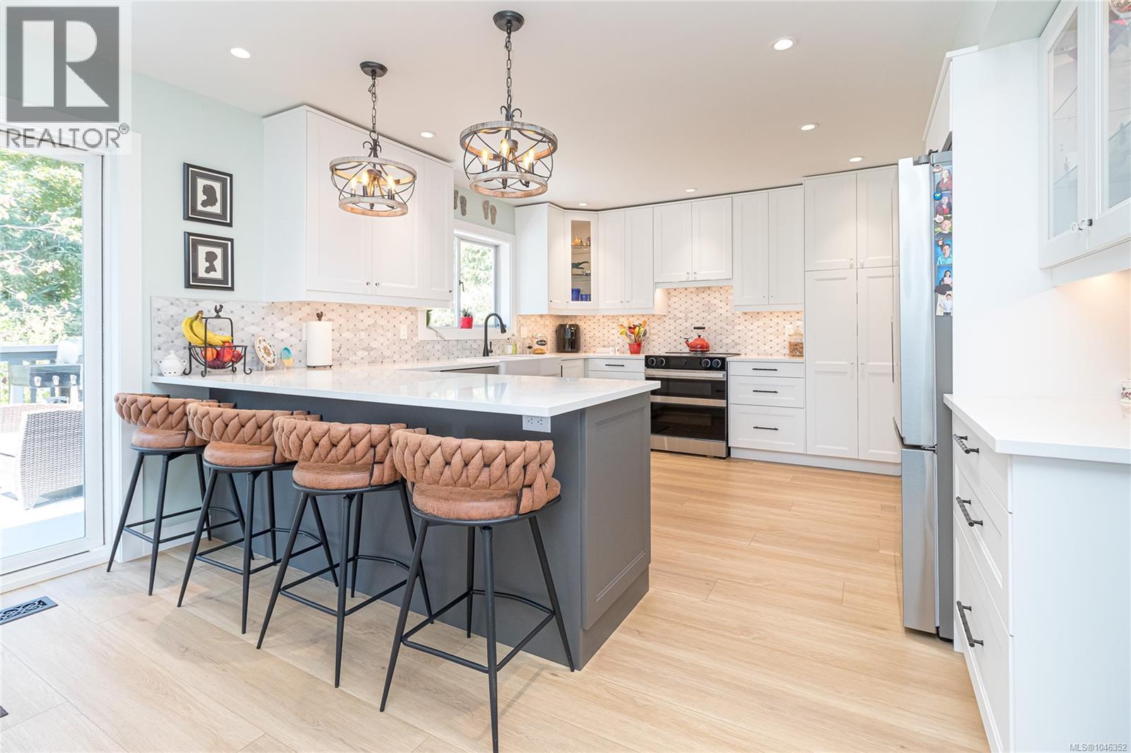 1866 Barrett Dr - Image 21