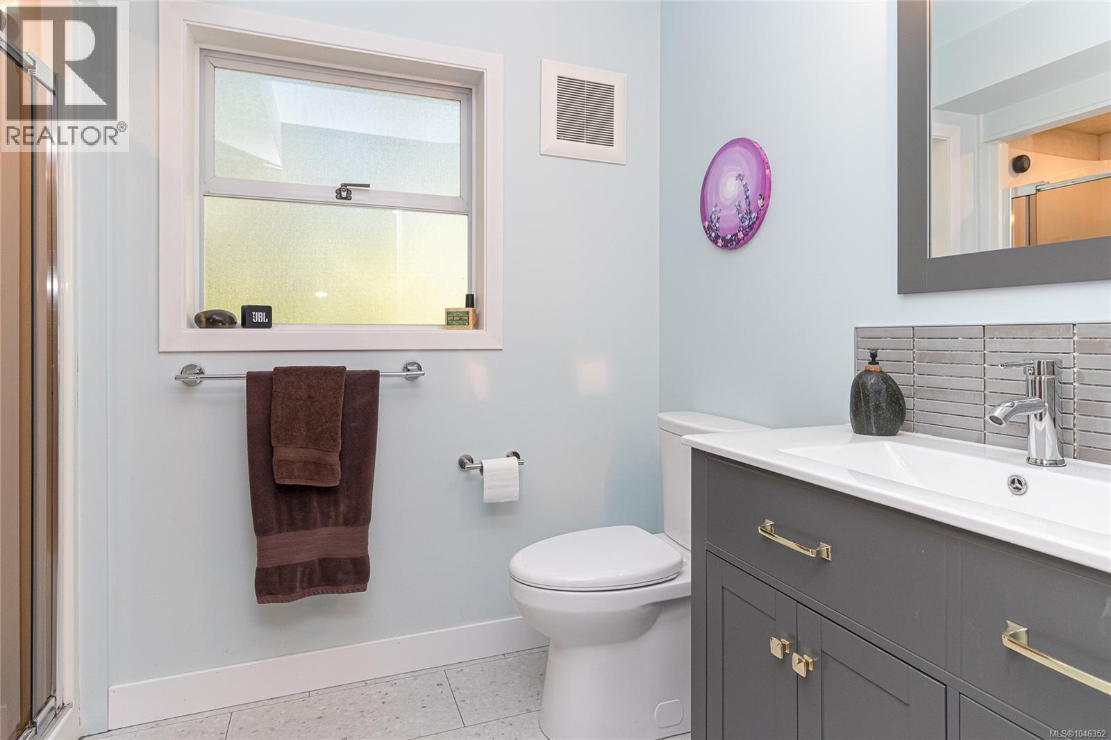 1866 Barrett Dr - Image 47