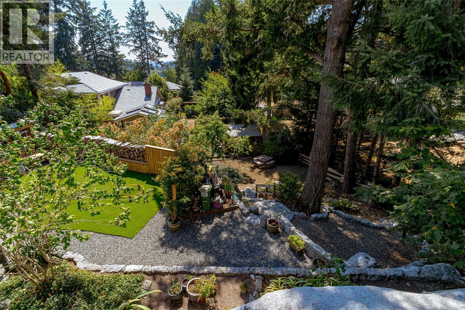 1866 Barrett Dr - Image 63