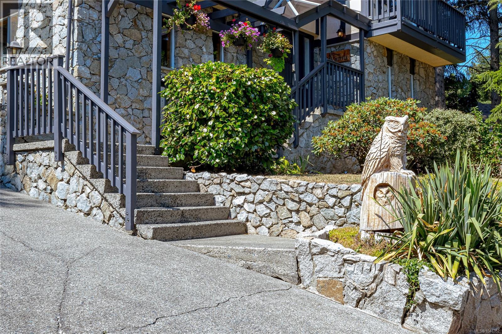 1866 Barrett Dr - Image 7