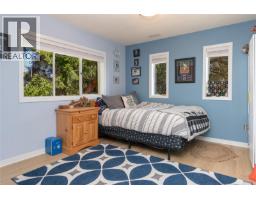 1866 Barrett Dr, North Saanich, BC V8L4V2 Photo 45