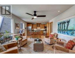 Th16 - 18 La Rose Avenue, Toronto, ON M9P1A5 Photo 11