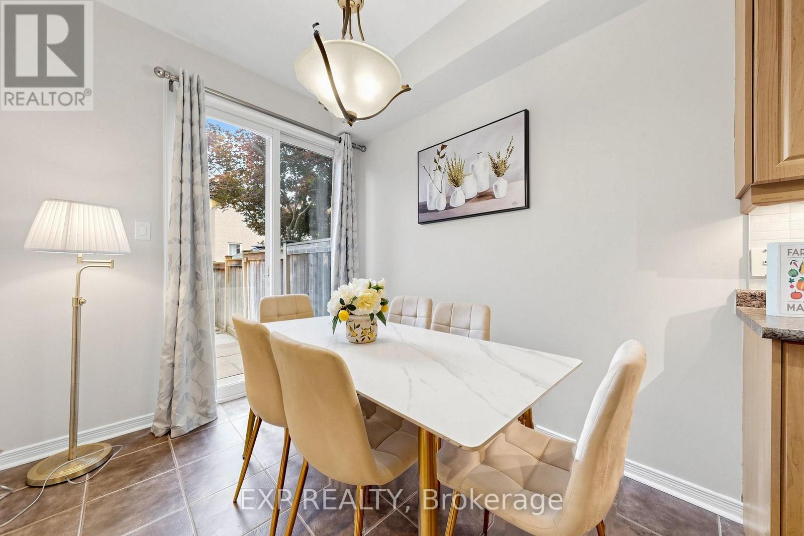 2-28 DOON MILLS DRIVE - 14