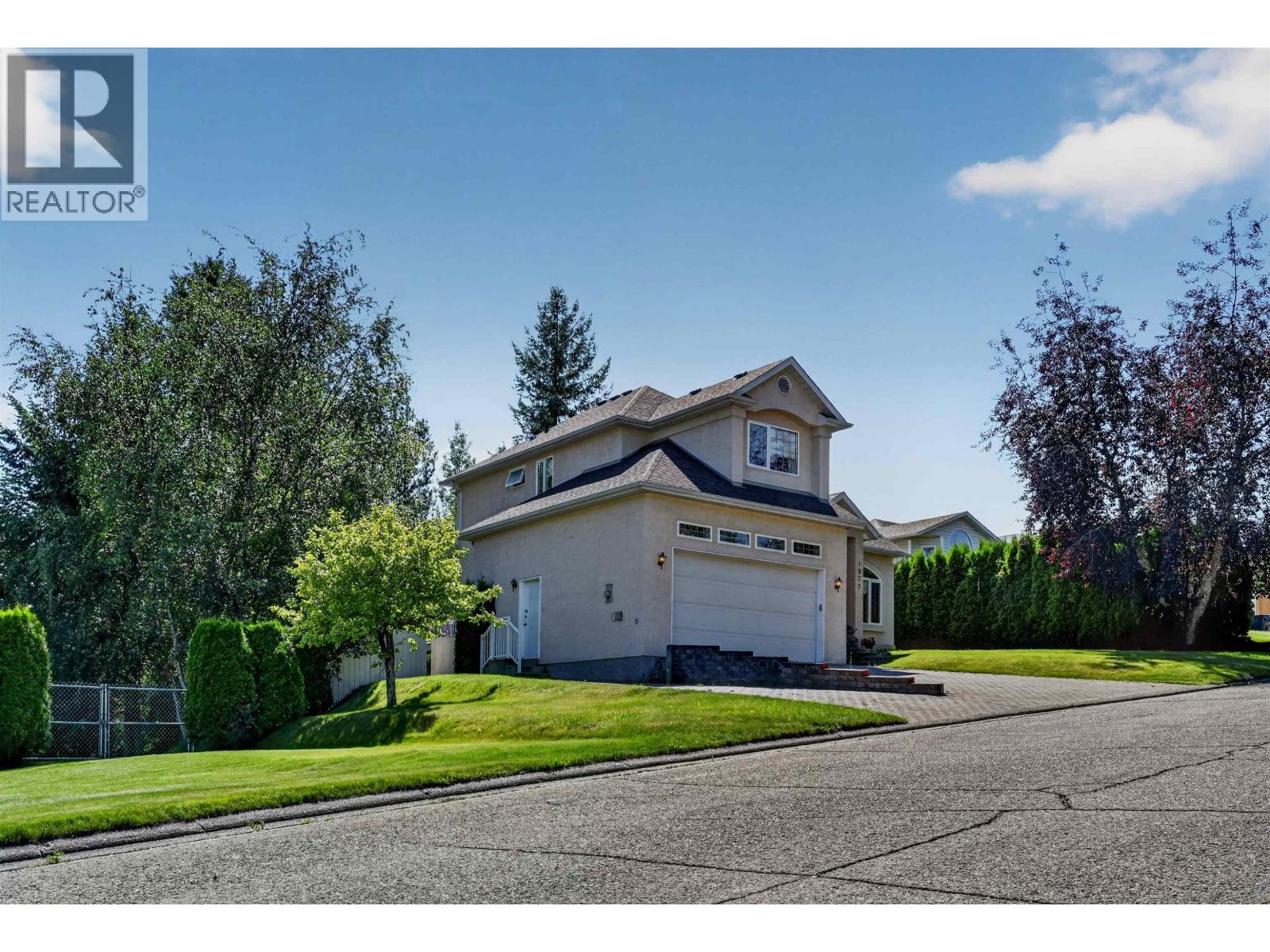 1977 CLEARWOOD CRESCENT - 5